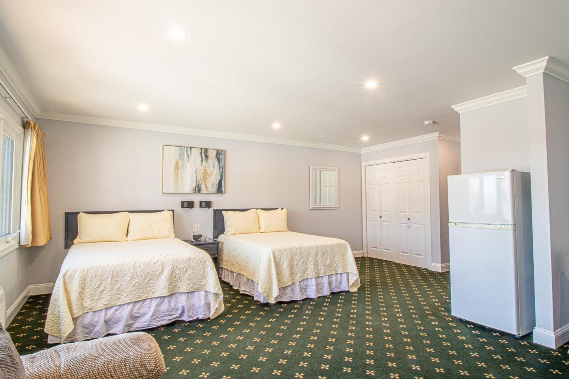The Niantic Inn Exterior photo